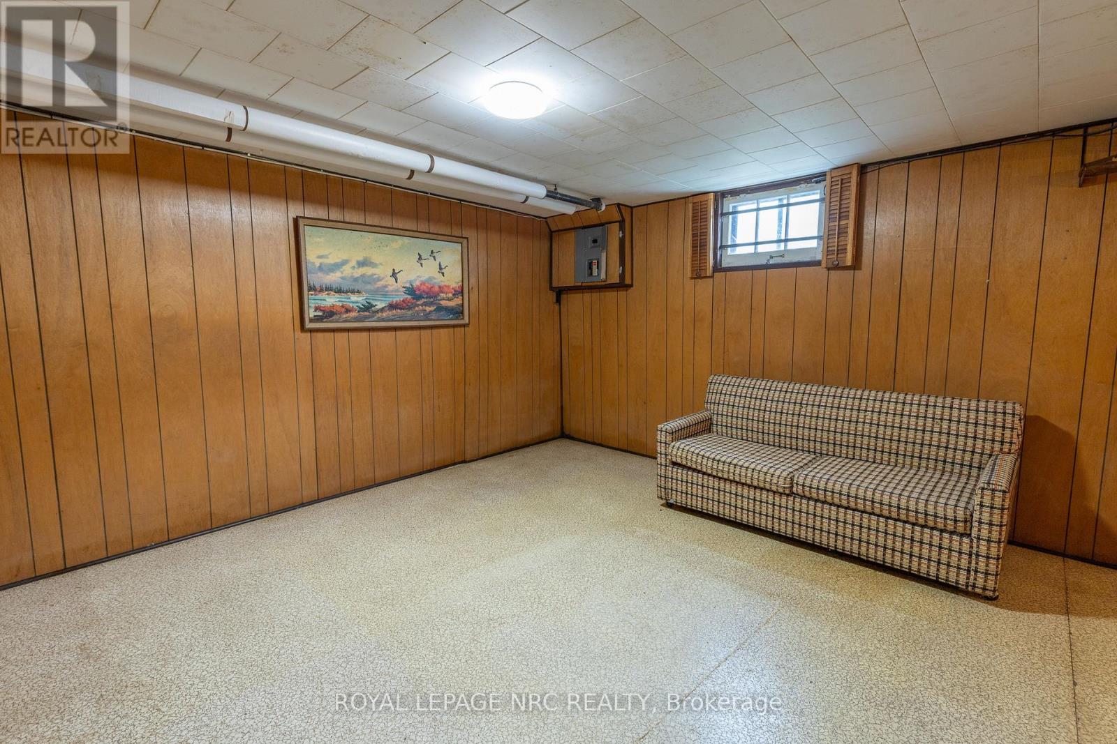 215 KNOLL STREET - Image 46