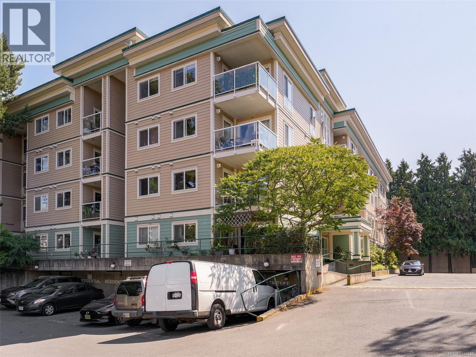306 689 Bay Street, Victoria