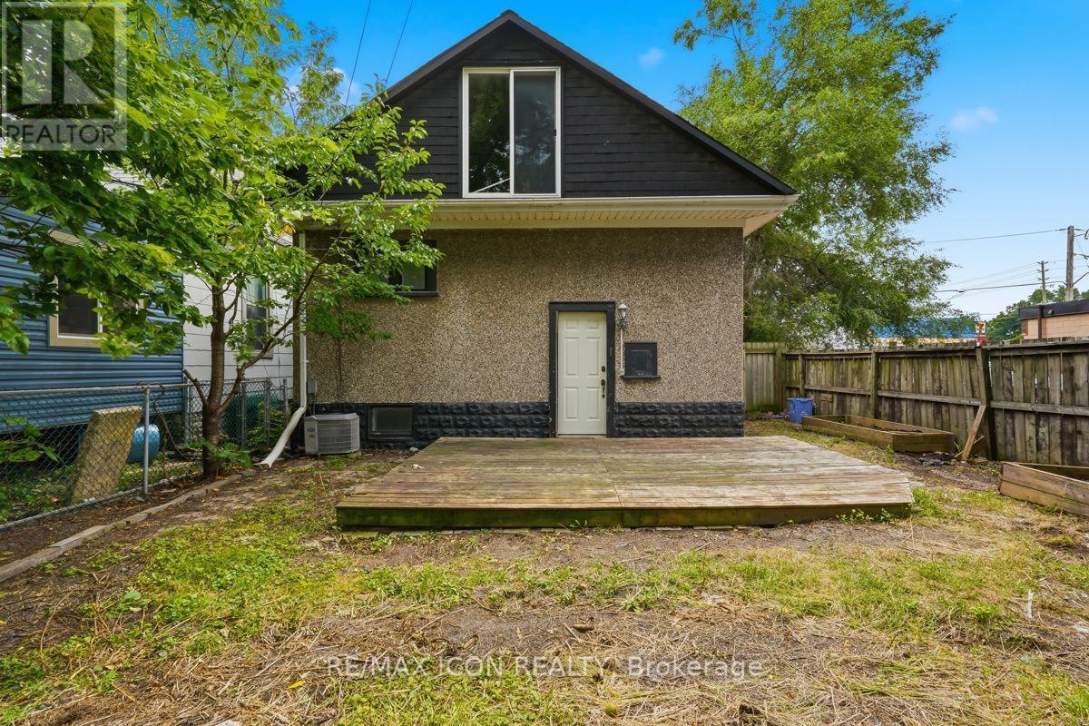 31 MOUNT PLEASANT AVENUE - 41