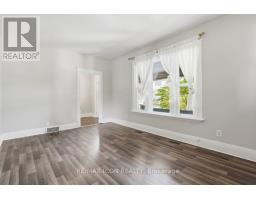 Living room - 31 Mount Pleasant Avenue, London North, ON N6H1C8 Photo 6