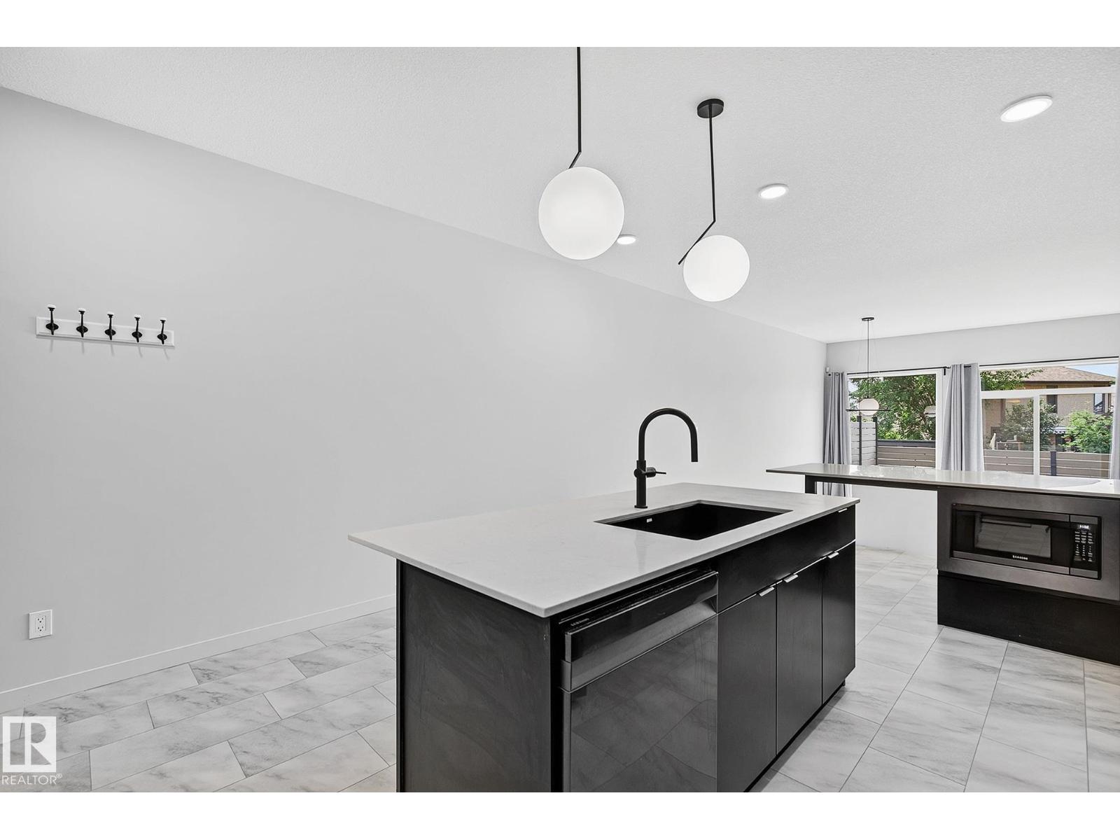 55 ELSINORE PL NW - 16