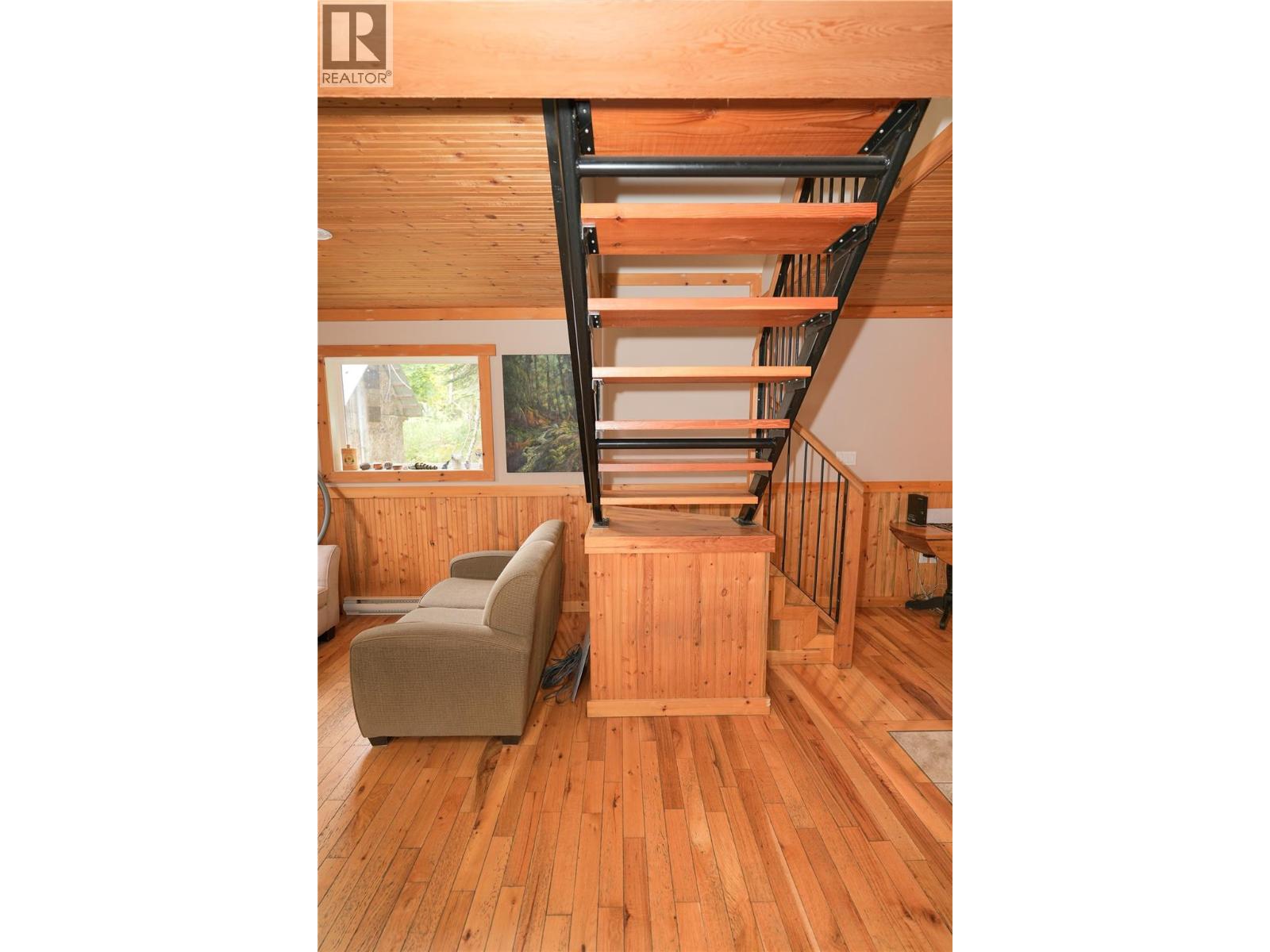 1017 Hume Street - Image 9