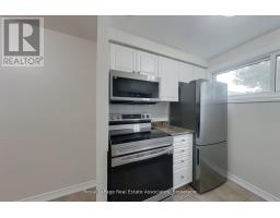 30 - 35 Breckenridge Drive, Kitchener, ON N2B3H5 Photo 22