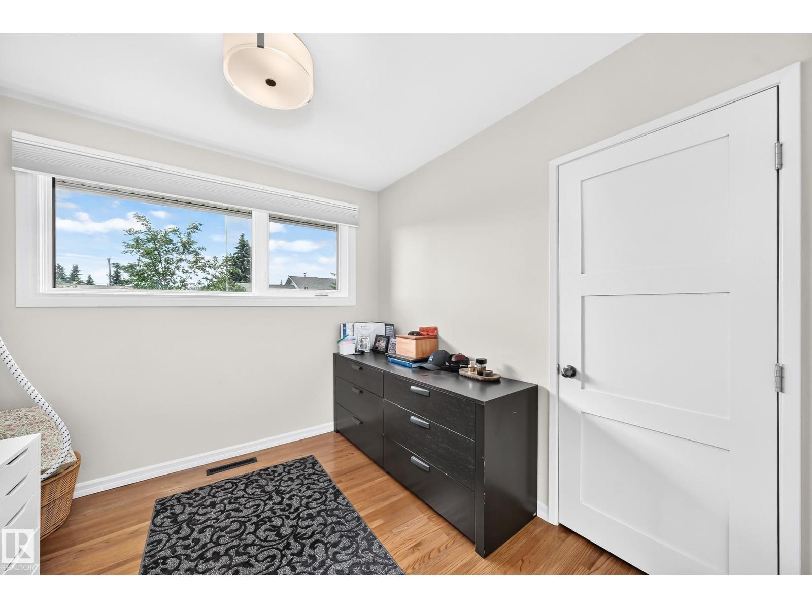 16406 87a AV NW - Image 29