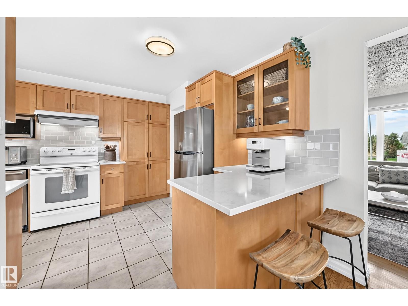 16406 87a AV NW - Image 13