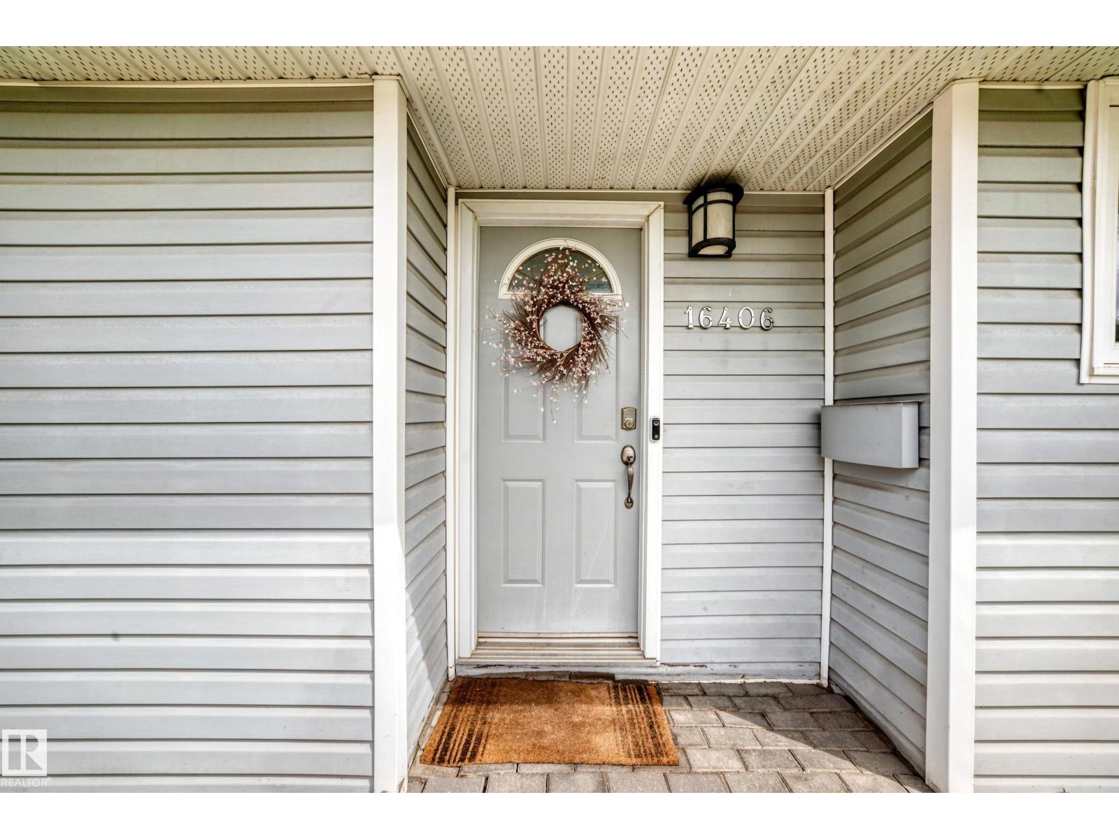 16406 87a AV NW - 3