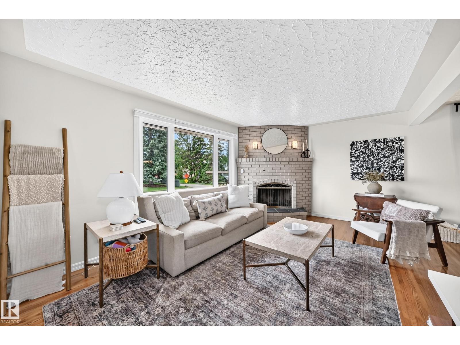 16406 87a AV NW - Image 17
