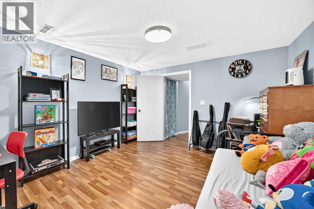 3321 56 Street NE - Image 15
