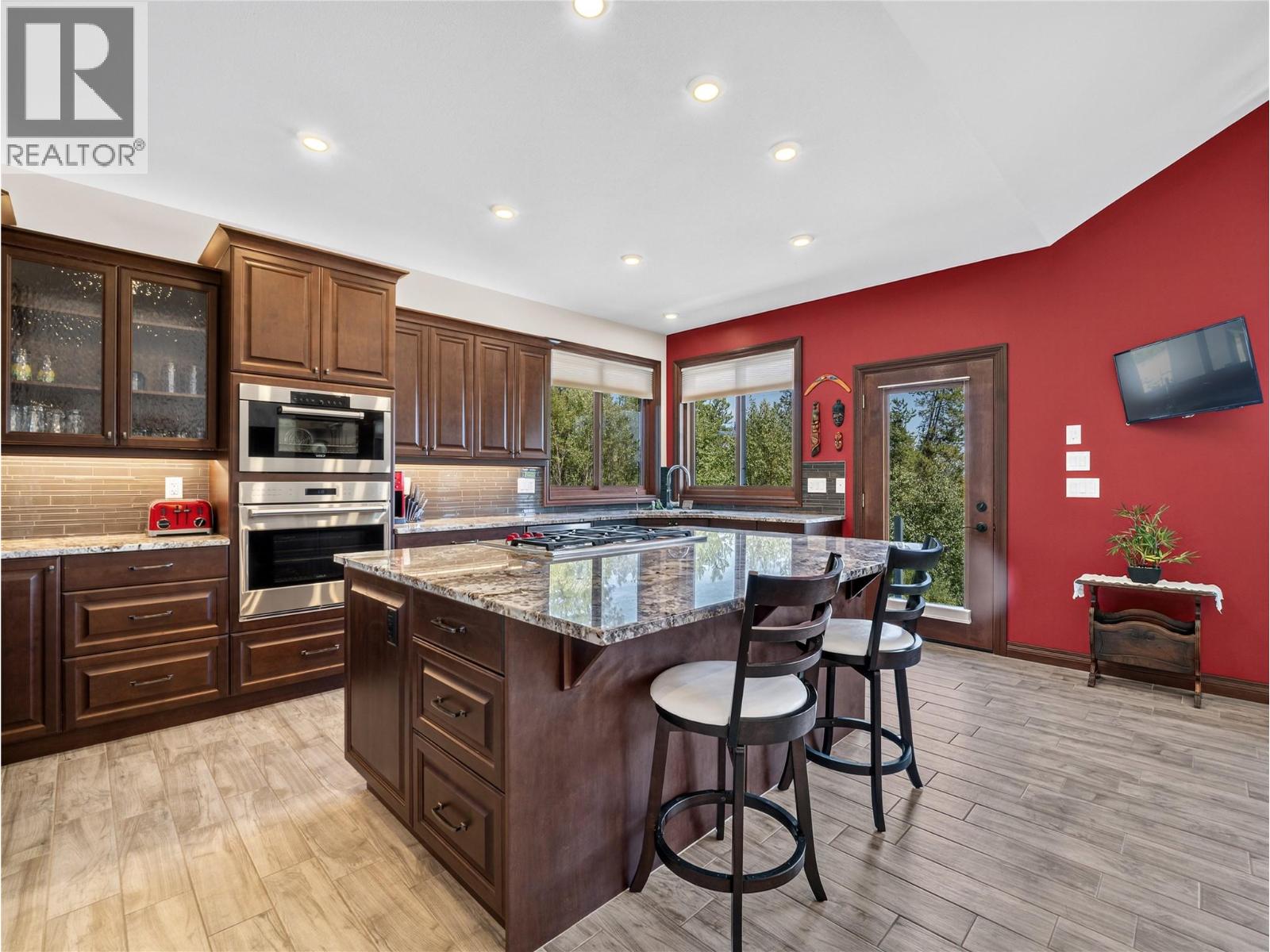 4780 56 Street NW - 10