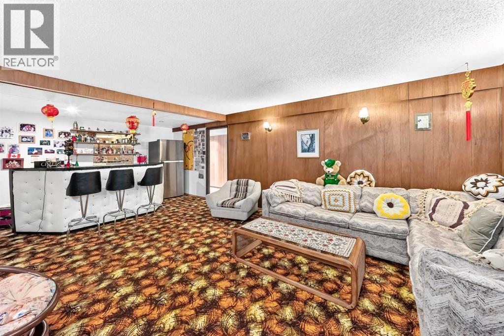 1 Cochrane Crescent - 28