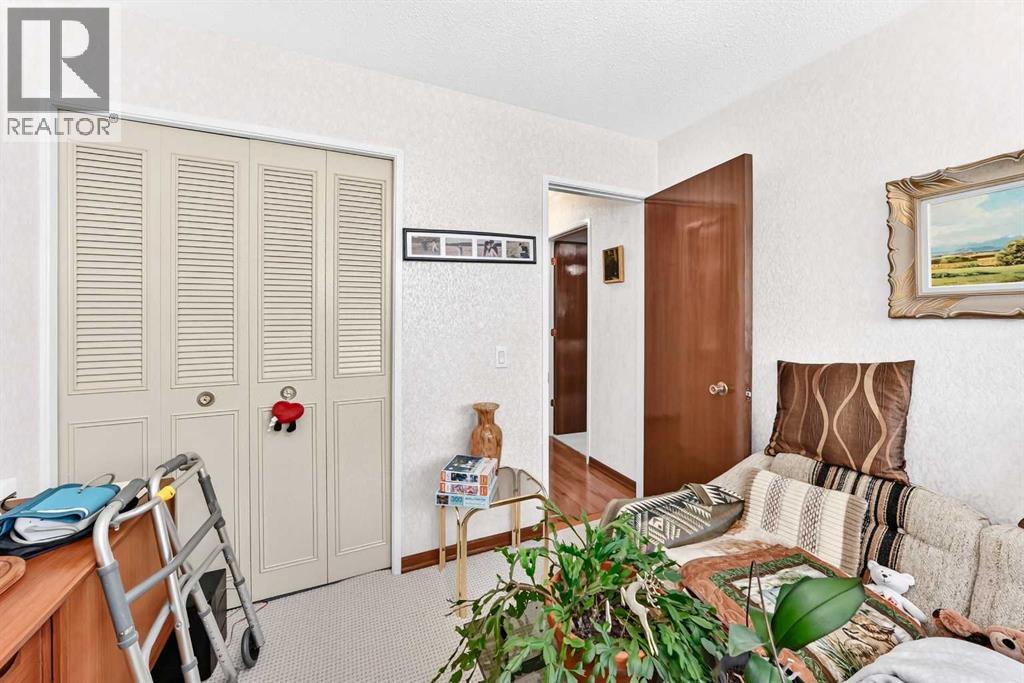 1 Cochrane Crescent - Image 24