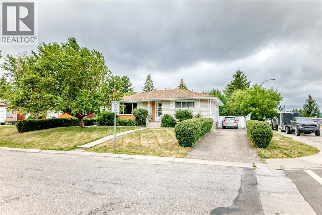 1 Cochrane Crescent - 47