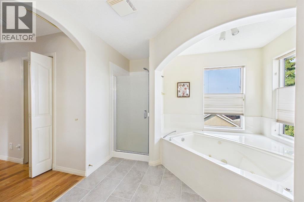 15 Royal Crest Terrace NW - Image 27