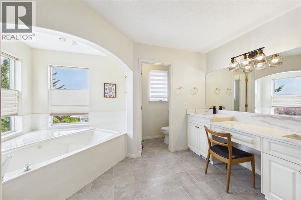 15 Royal Crest Terrace NW - Image 26