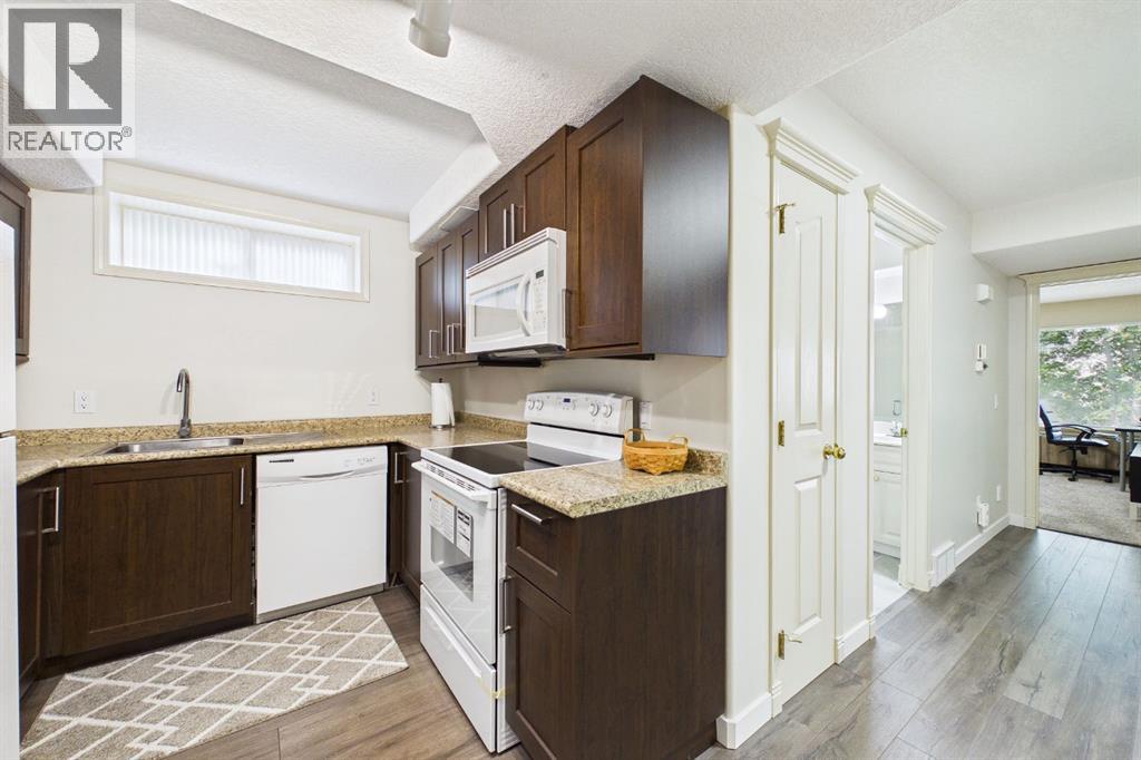 15 Royal Crest Terrace NW - Image 41