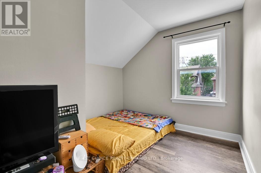 2 Bed, 2 Bath Multi-Family for Sale in Ottawa – 9 HURON AVENUE N, Ottawa – MLS# X13654444 - Image 26