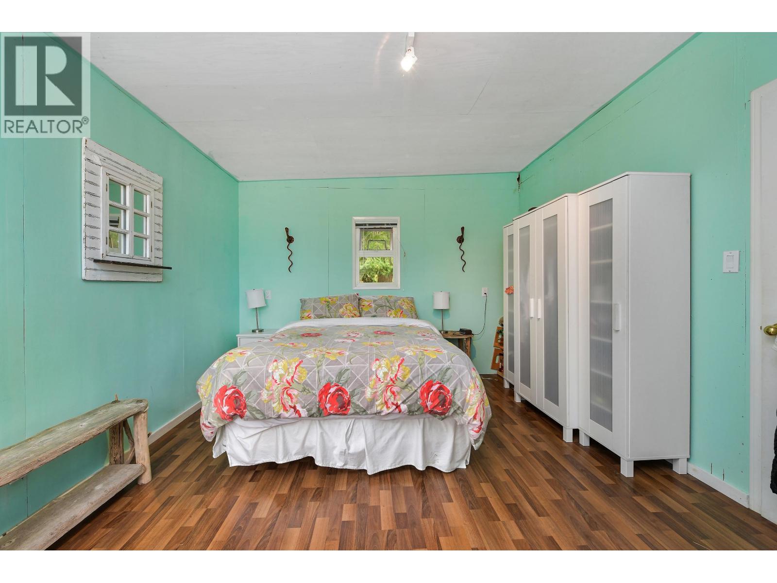774&776 STEWARD DRIVE, Mayne Island