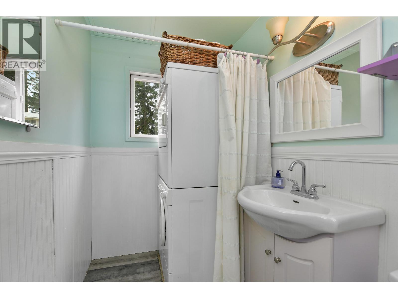 774&776 STEWARD DRIVE, Mayne Island