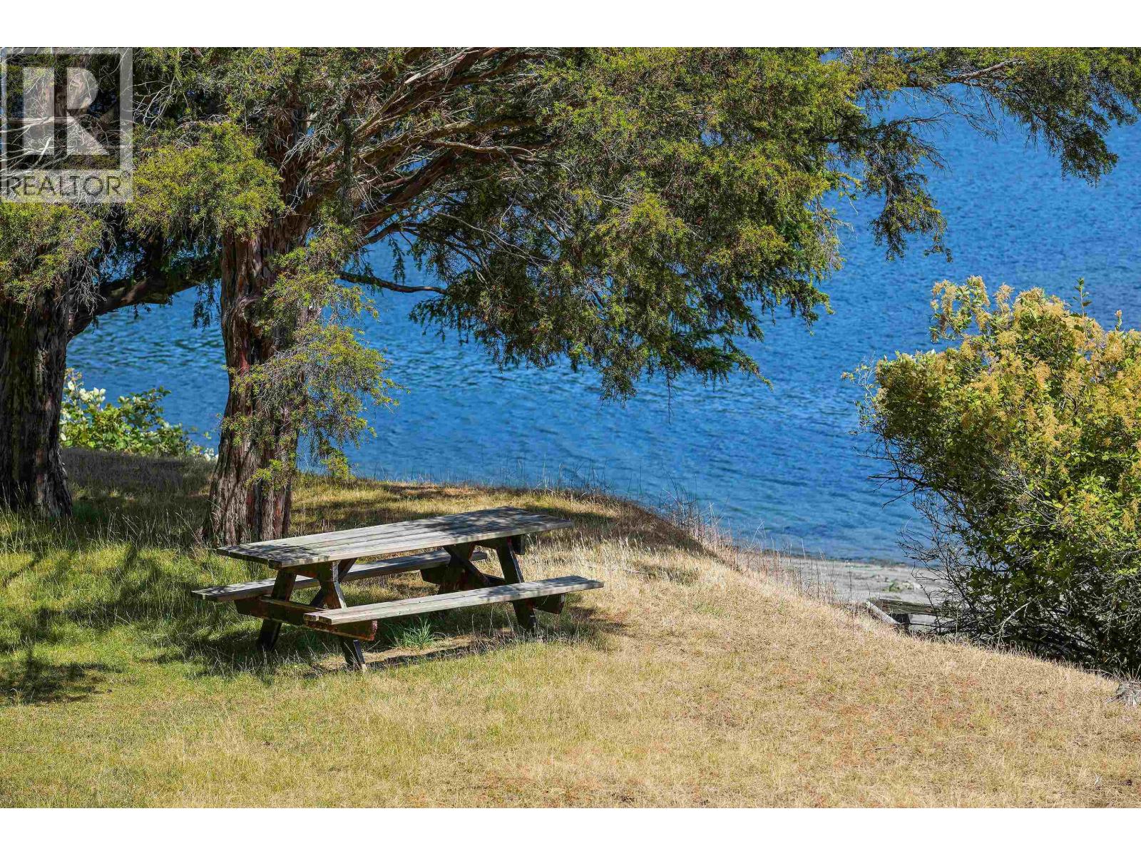774&776 STEWARD DRIVE, Mayne Island