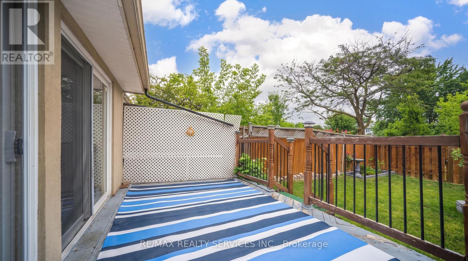 3 GRAND VALLEY DRIVE - 36