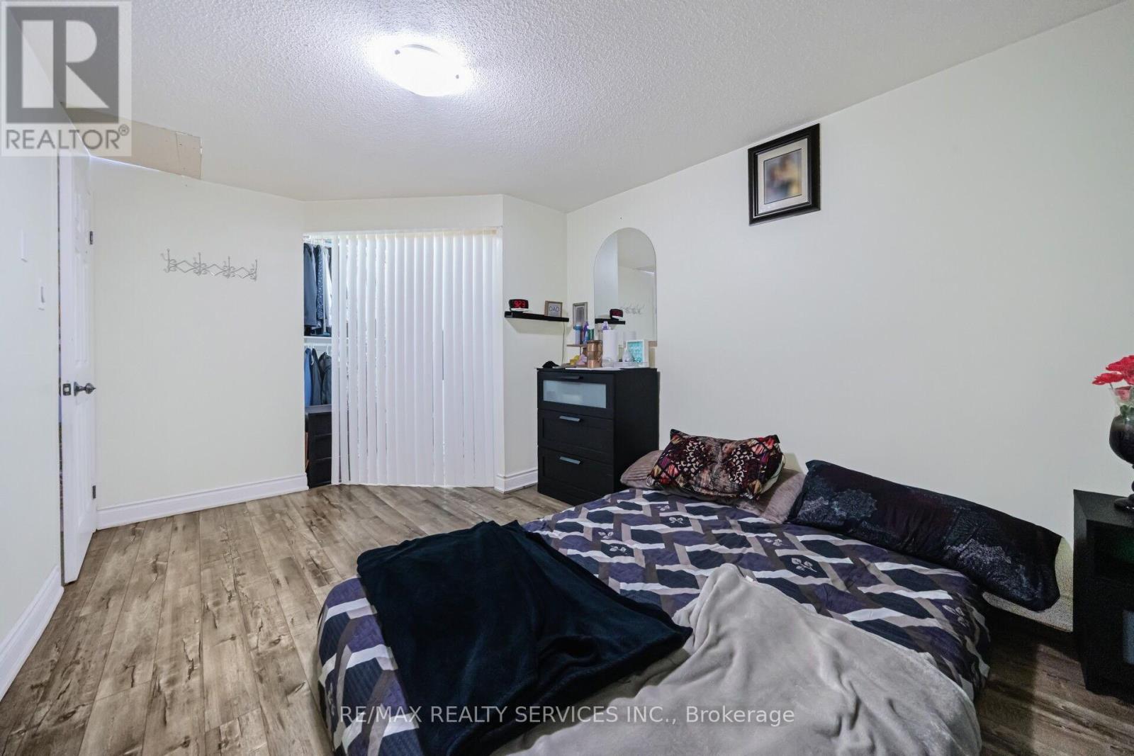 3 GRAND VALLEY DRIVE - 23