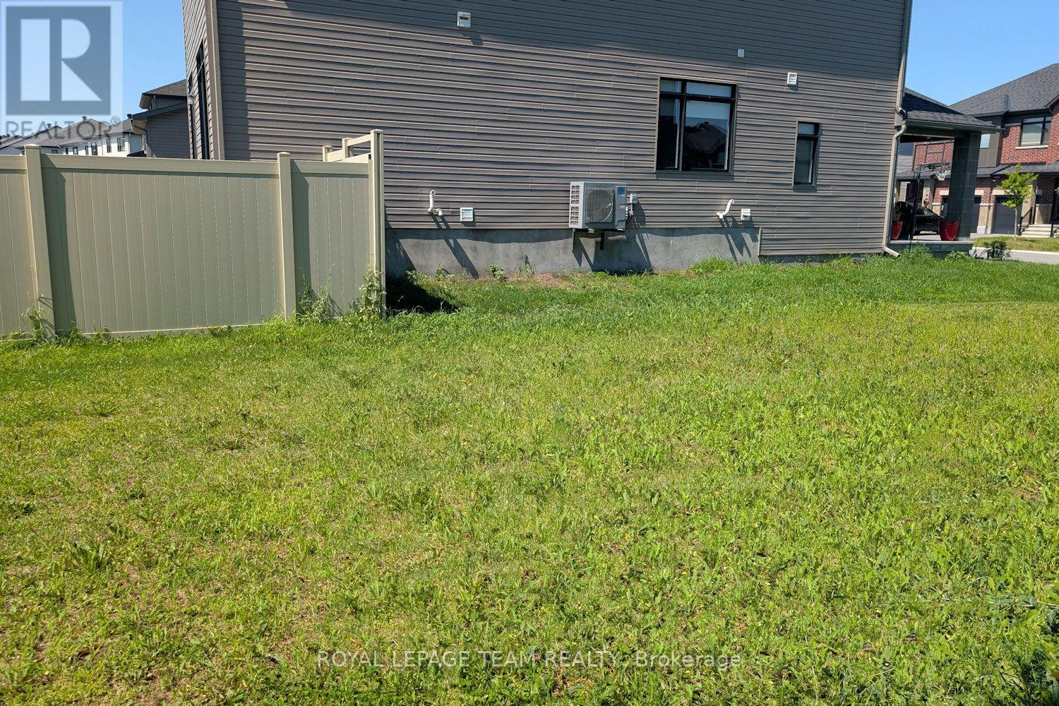 3 Bed, 3 Bath House for Rent in Ottawa – 258 MONTICELLO AVENUE, Ottawa – MLS# X13654340 - Image 37