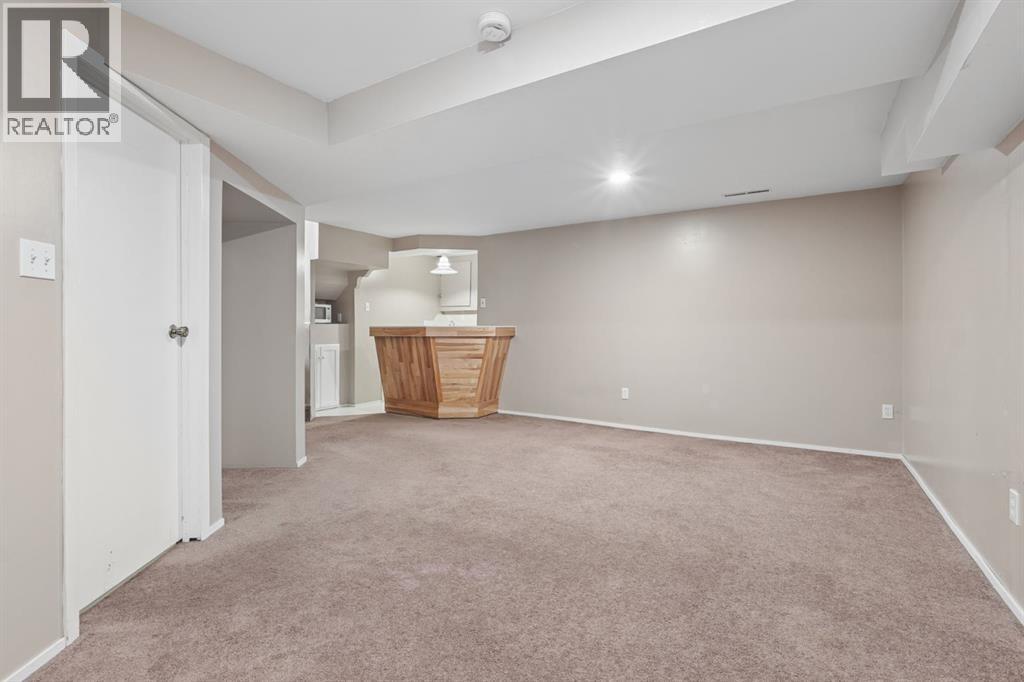68 Dakota Road W - Image 30