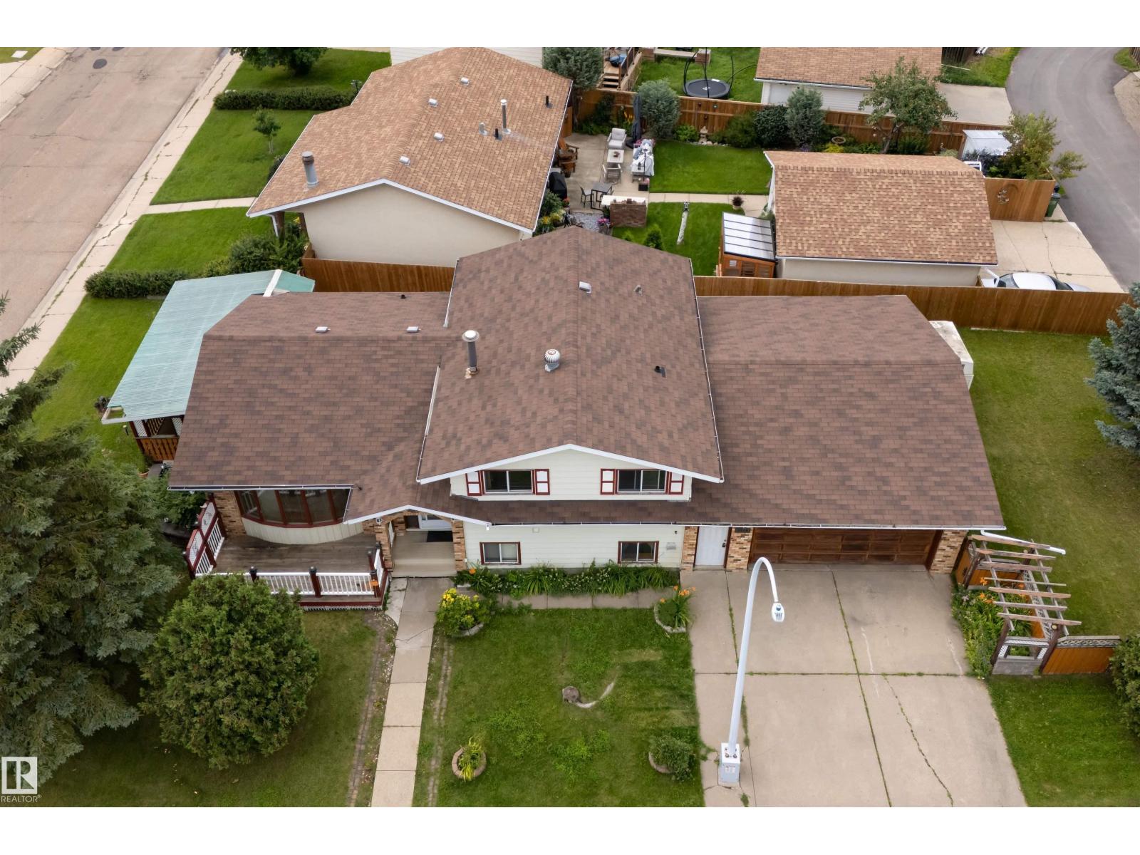 6348 34A AV NW - 51