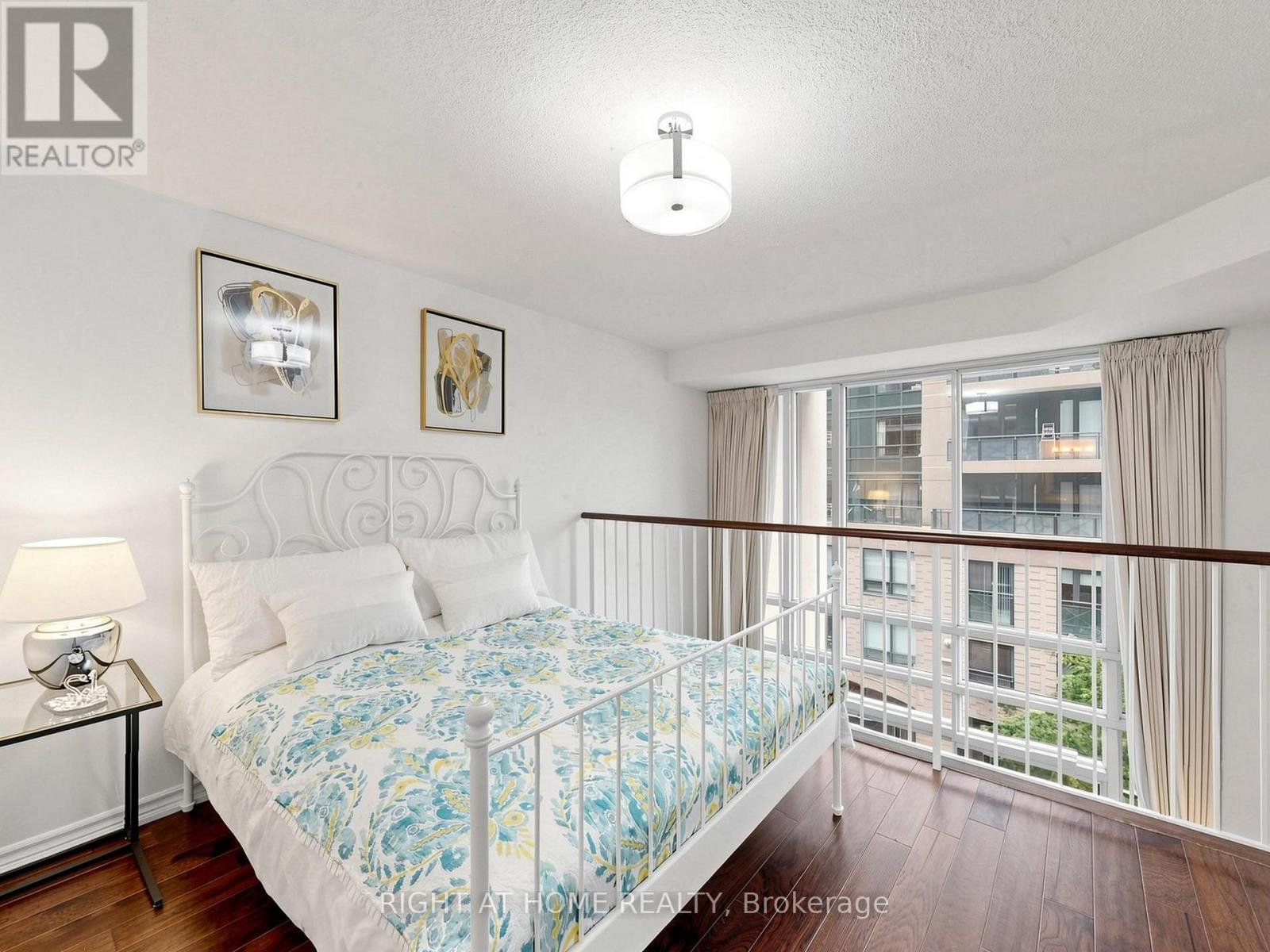 #404 30 HAYDEN STREET - 20