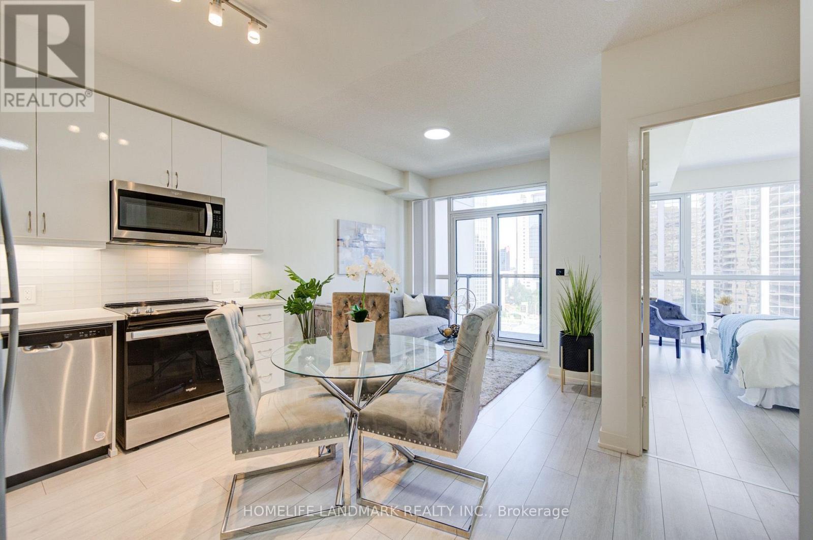 #818 4955 YONGE STREET - 12