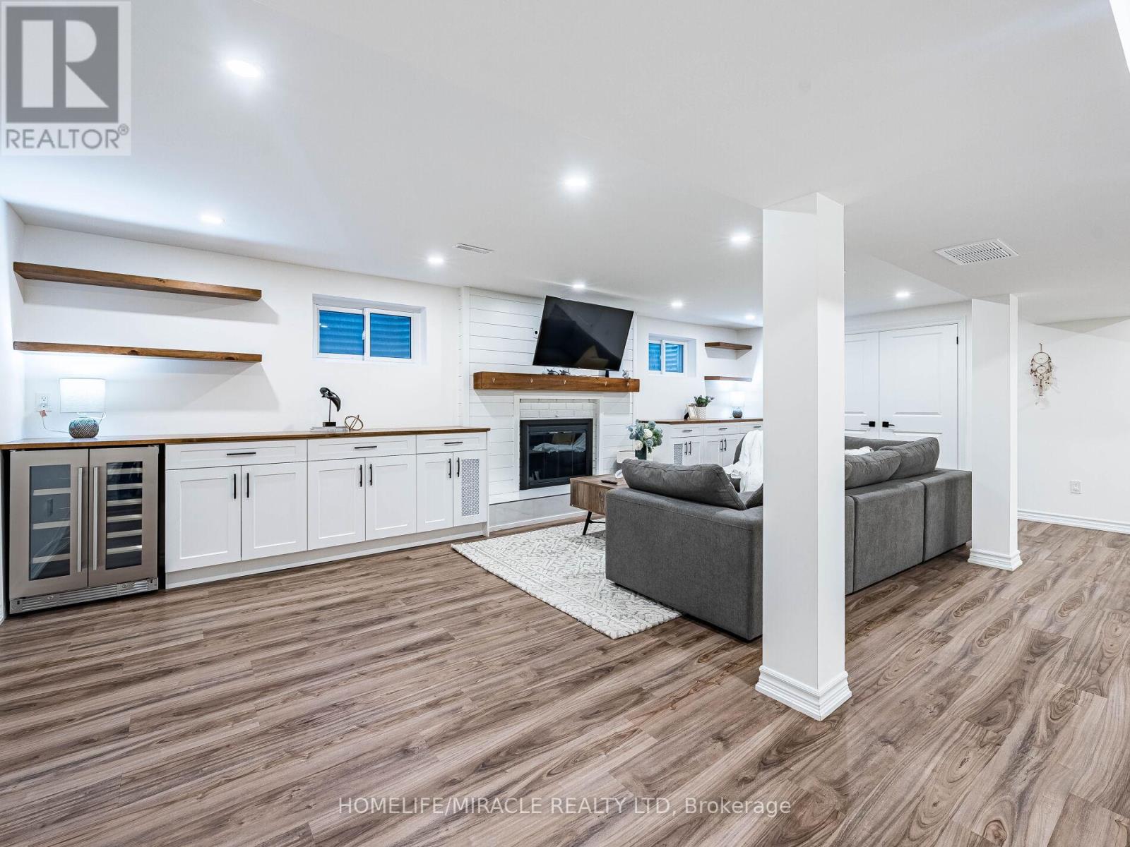 7 CHAPAIS CRESCENT - 17