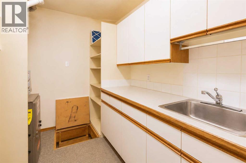 28 Dale Close - Image 24