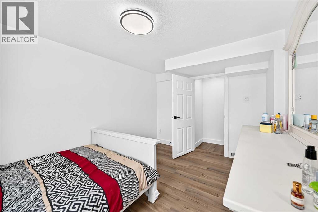 615 Marian Crescent NE - Image 30