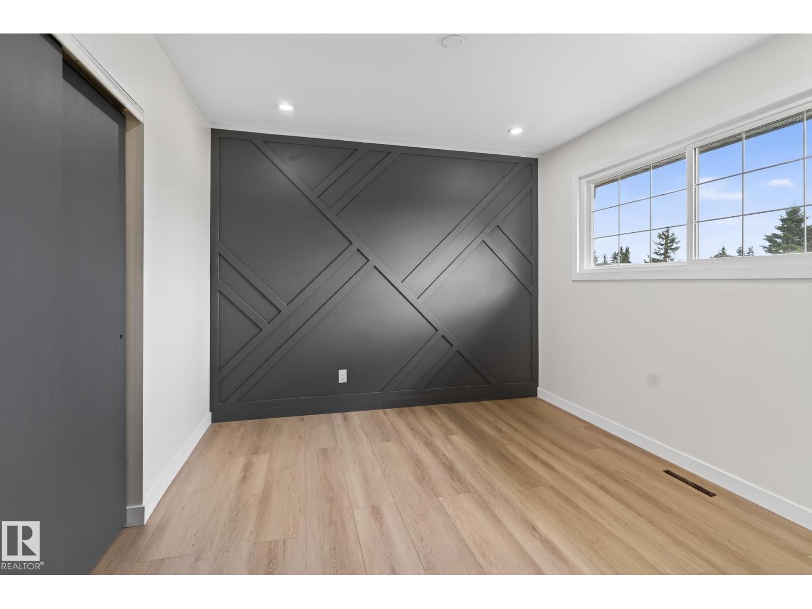 12936 132 ST NW - 9