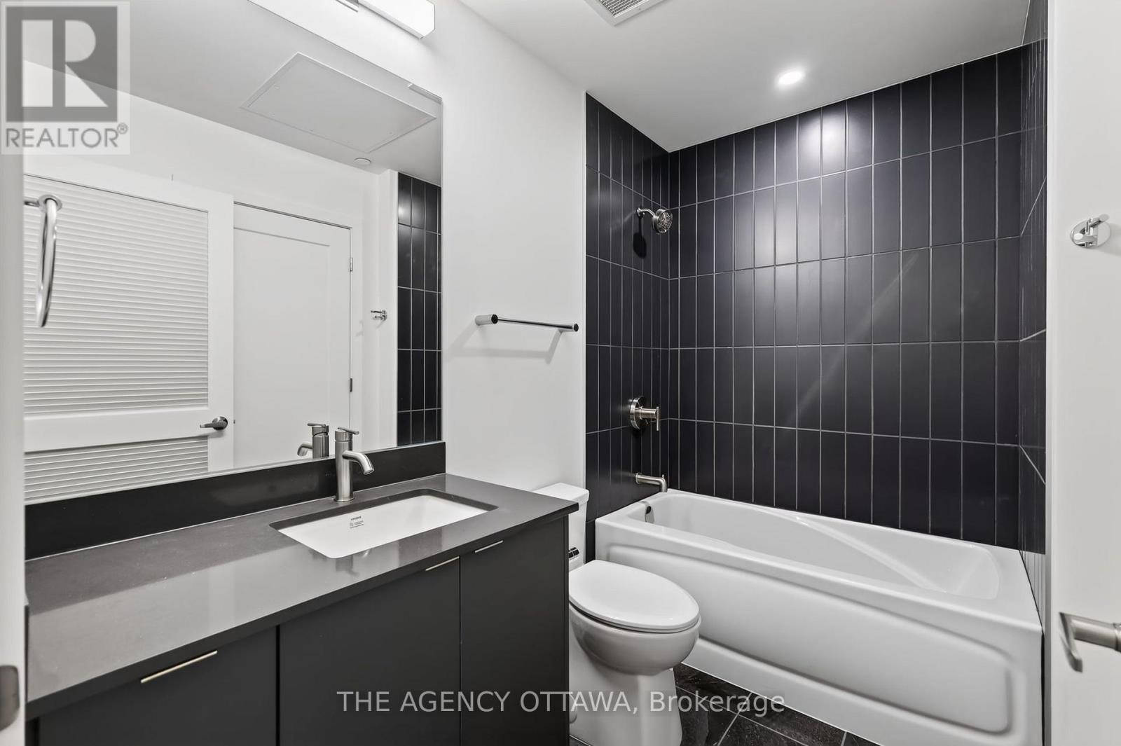 1 Bed, 1 Bath Apartment for Sale in Ottawa – 302 – 3085 RIVERSIDE DRIVE, Ottawa – MLS# X13654462 - Image 11