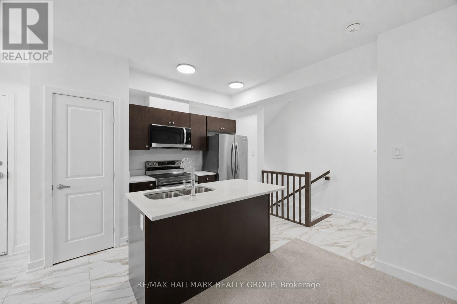 2 Bed, 3 Bath House for Rent in Ottawa – 623 SILHOUETTE PRIVATE, Ottawa – MLS# X13654474 - Image 10