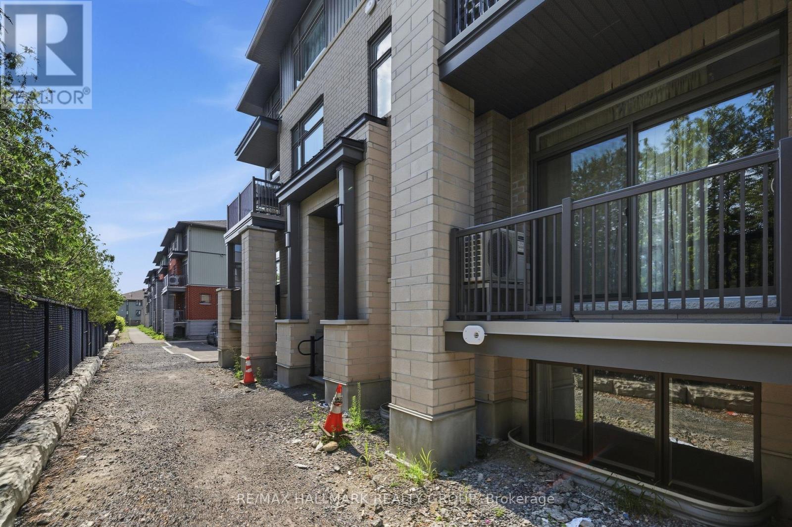 2 Bed, 3 Bath House for Rent in Ottawa – 623 SILHOUETTE PRIVATE, Ottawa – MLS# X13654474 - Image 17