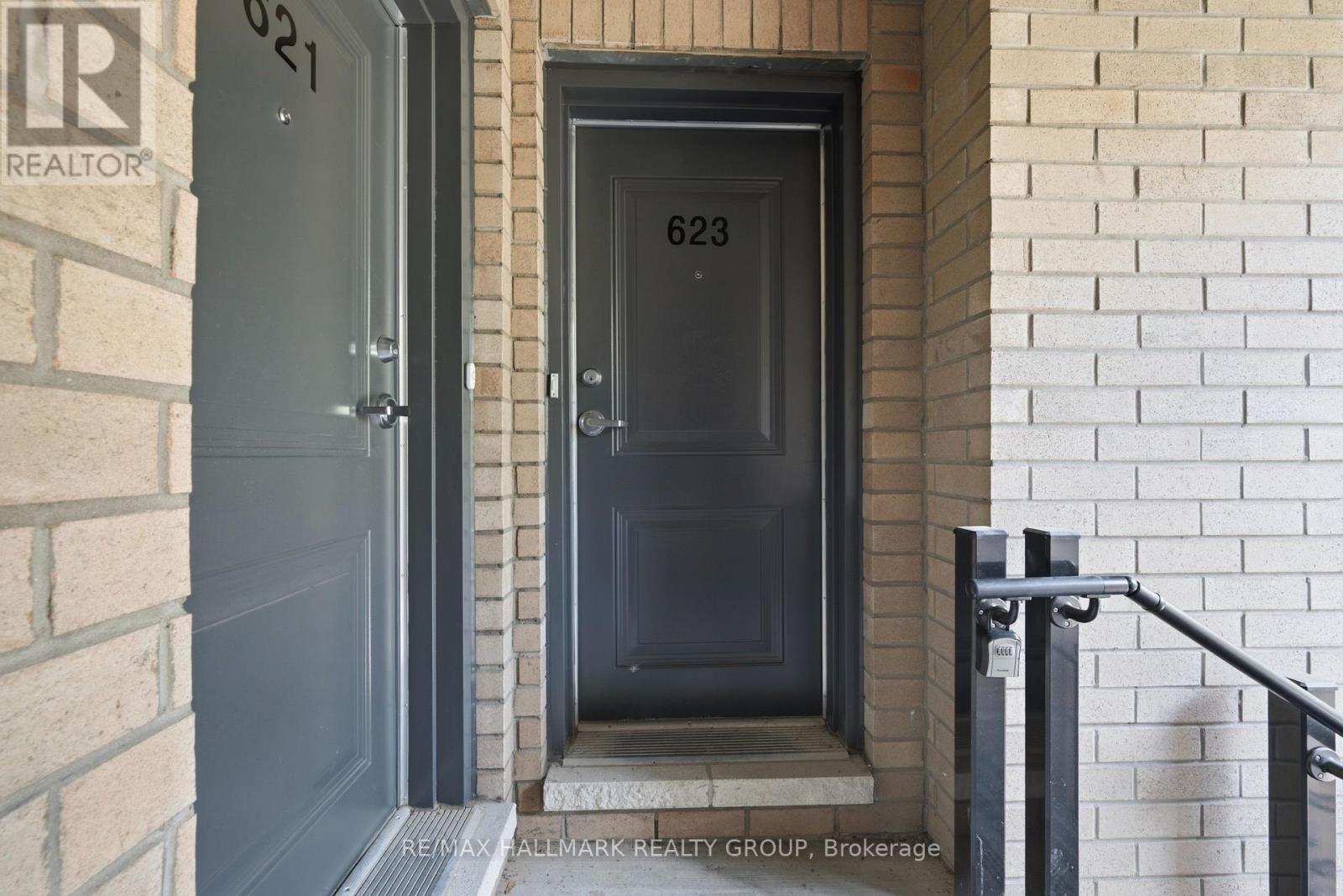 2 Bed, 3 Bath House for Rent in Ottawa – 623 SILHOUETTE PRIVATE, Ottawa – MLS# X13654474 - Image 3