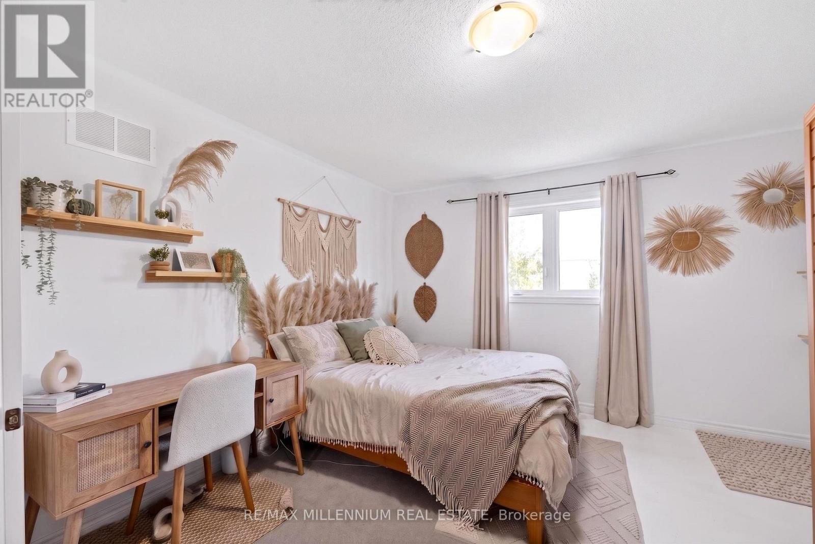 45 WHEATFIELD ROAD - 32