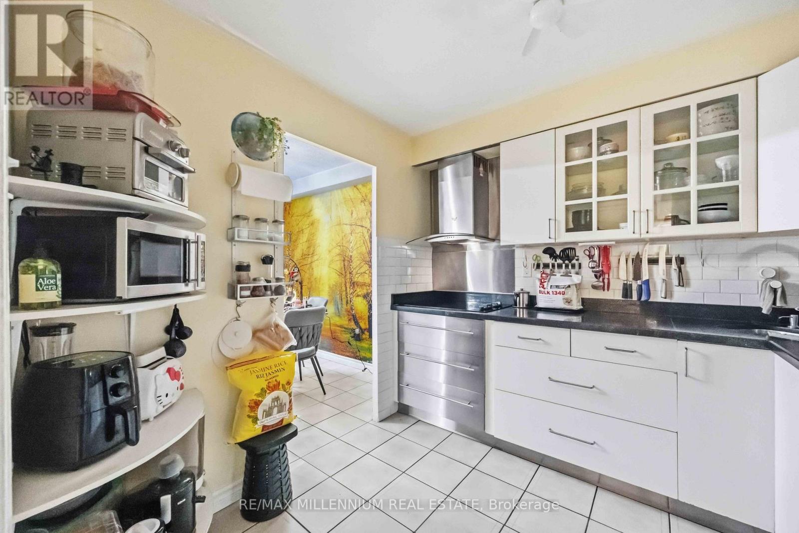 #126 2645 JANE STREET - 18