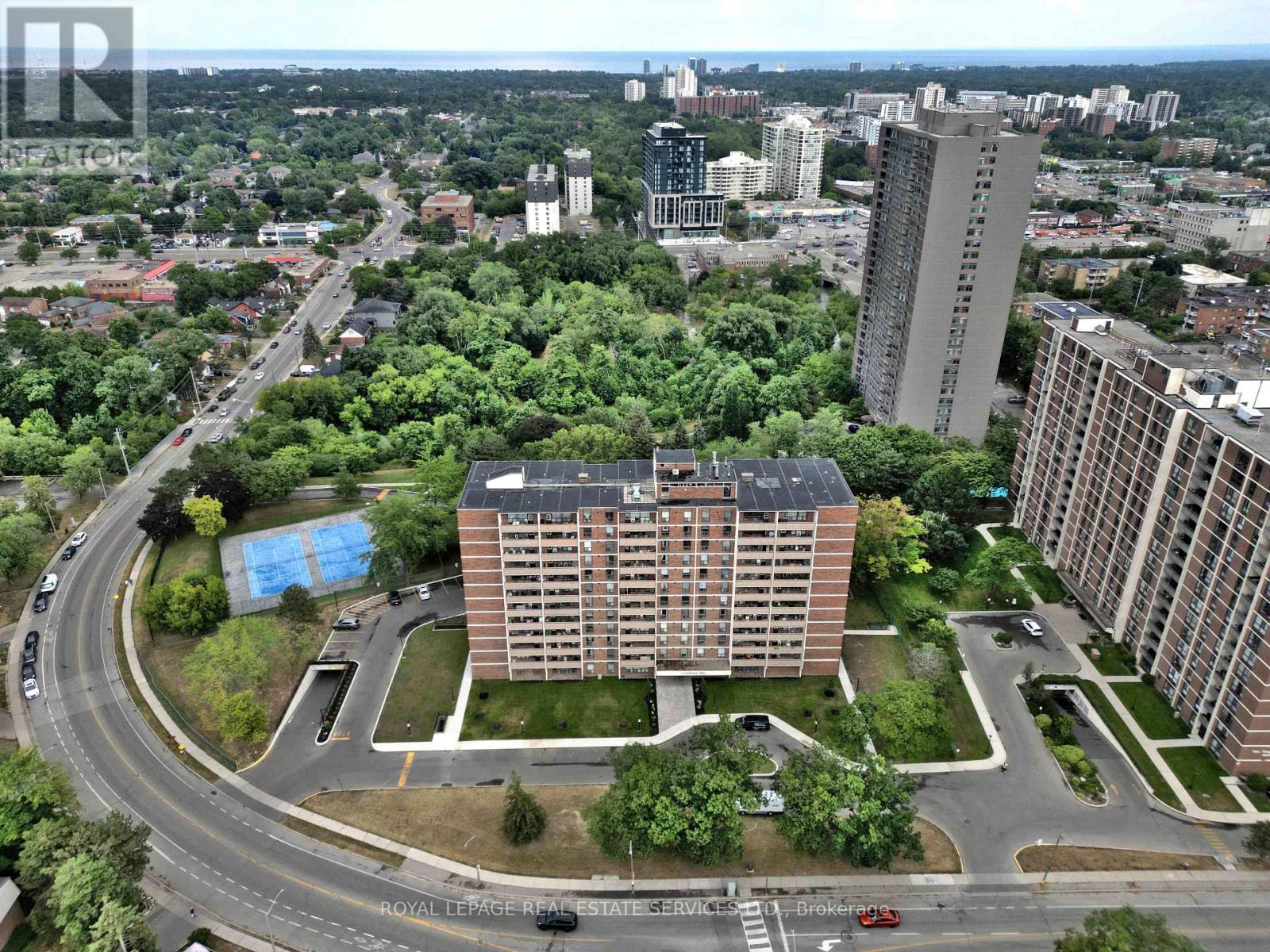 #1109 3120 KIRWIN AVENUE - 32