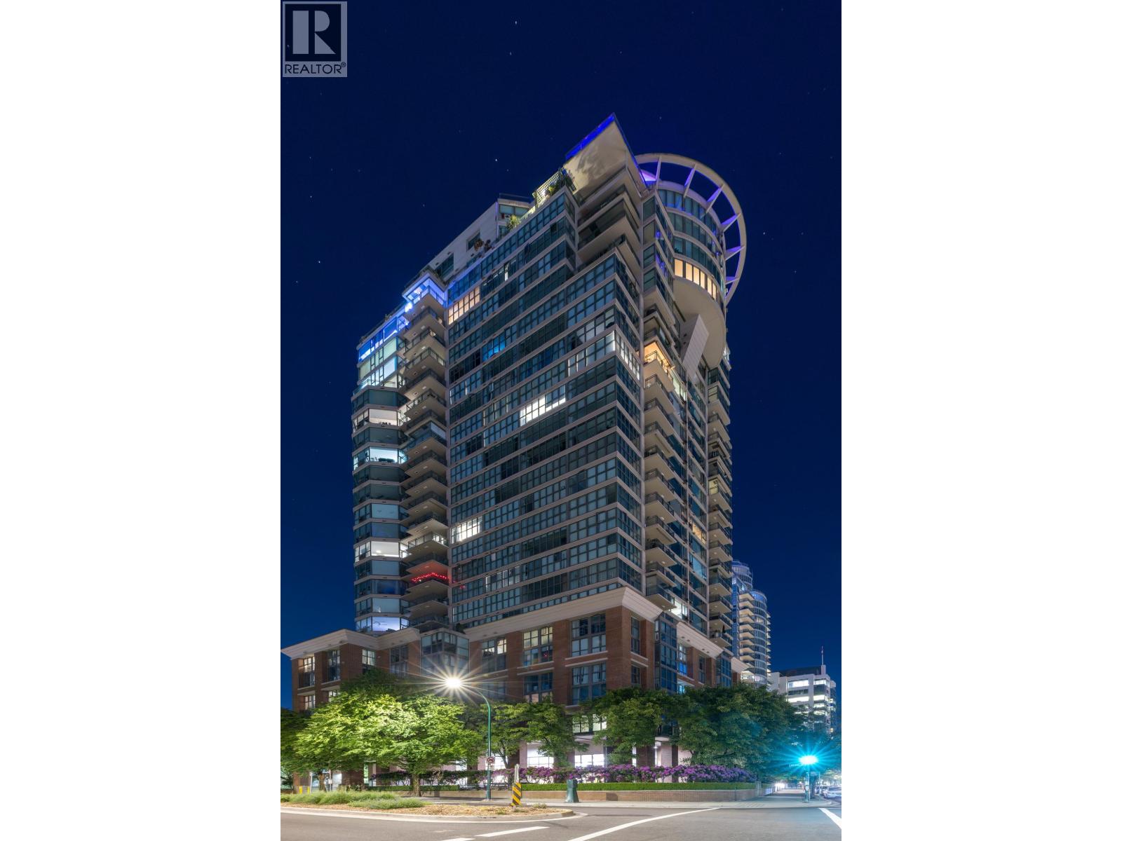 2105 1128 QUEBEC STREET