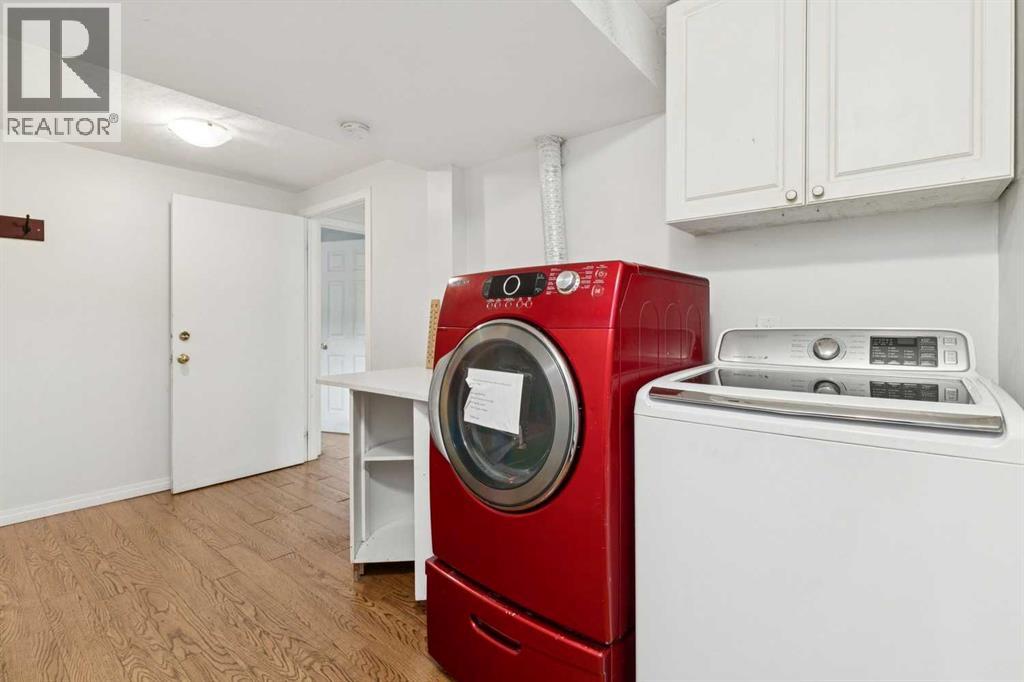 3816 26 Avenue SW - 19