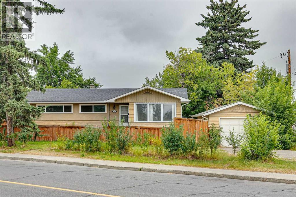 3816 26 Avenue SW - 37
