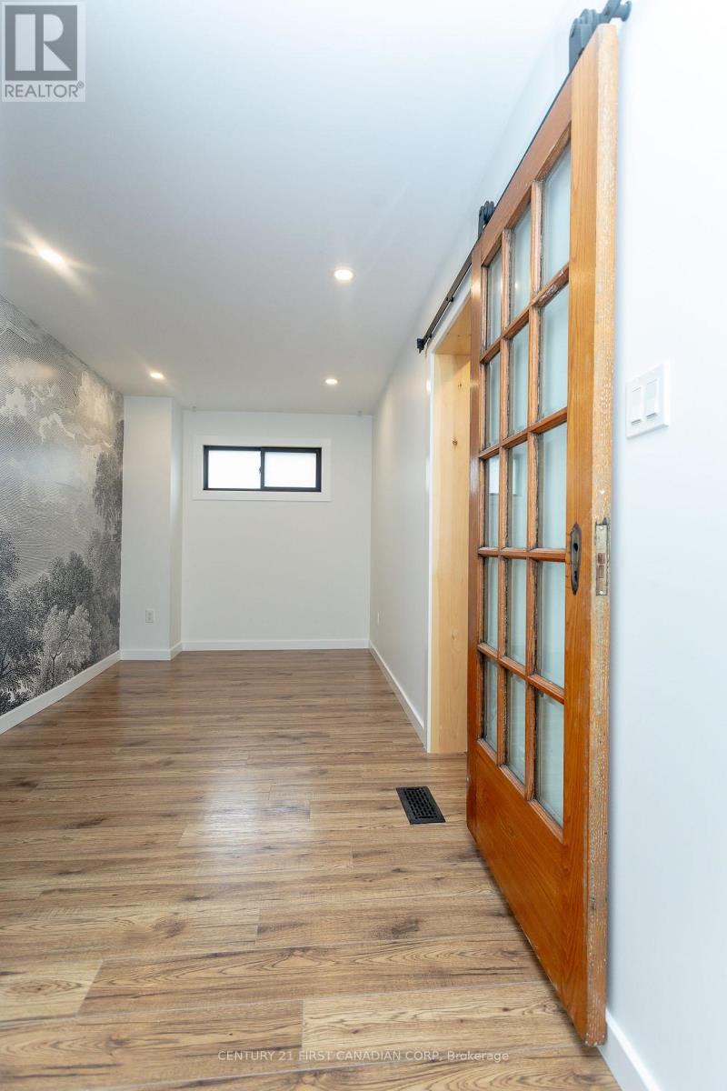 331 ERIE STREET - Image 37