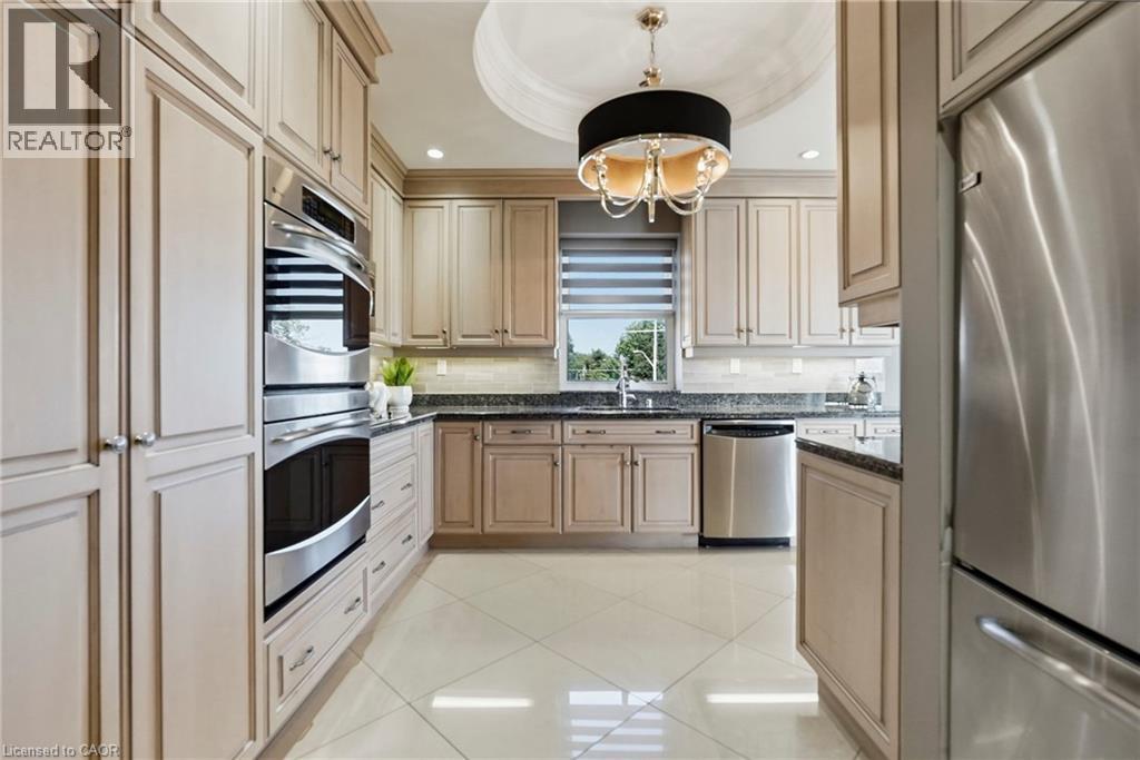 #2W 174 MOUNTAIN PARK Avenue - 19
