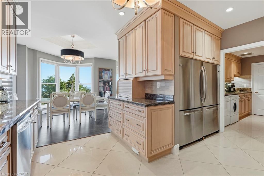 #2W 174 MOUNTAIN PARK Avenue - 21