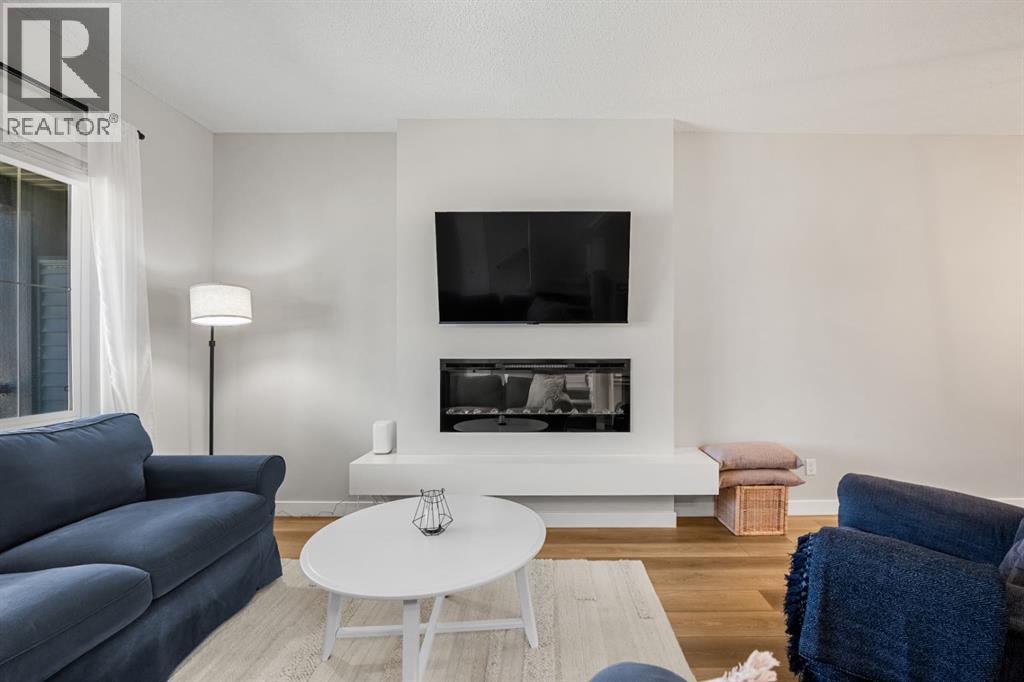 102 Midgrove Greenway SW - 2