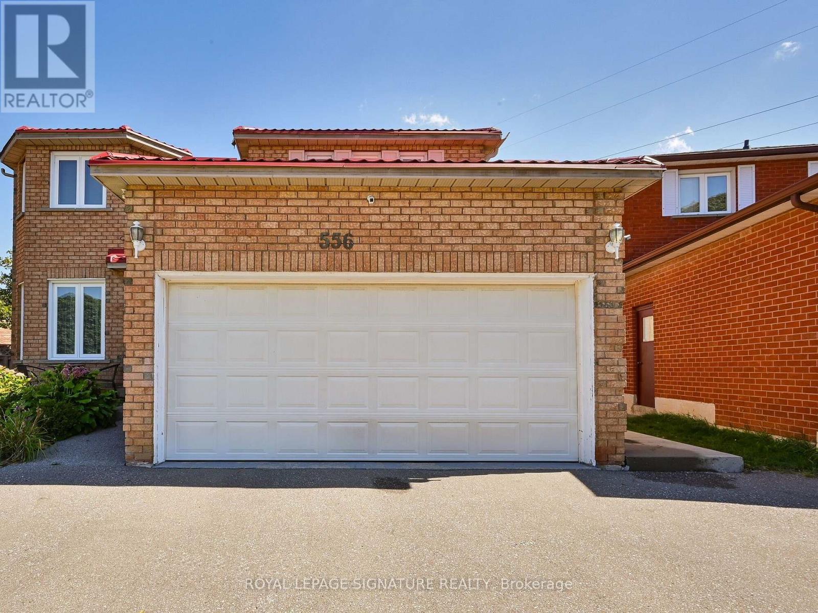 Photo of 556 Farwell Crescent