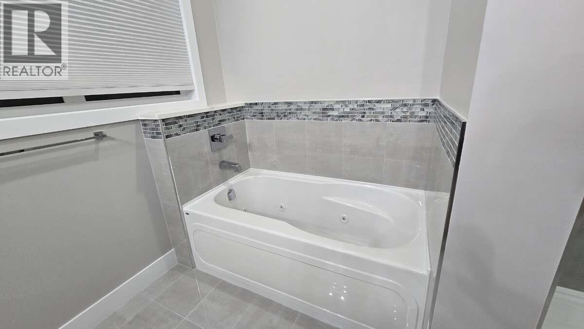 2852 Canyon Crest Drive - Image 29